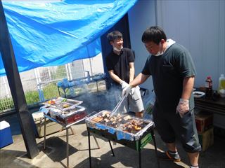 �o�[�x�L���[