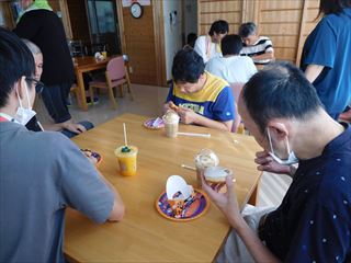 �O���[�v������